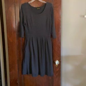 Sweater dress W/ Pockets!
